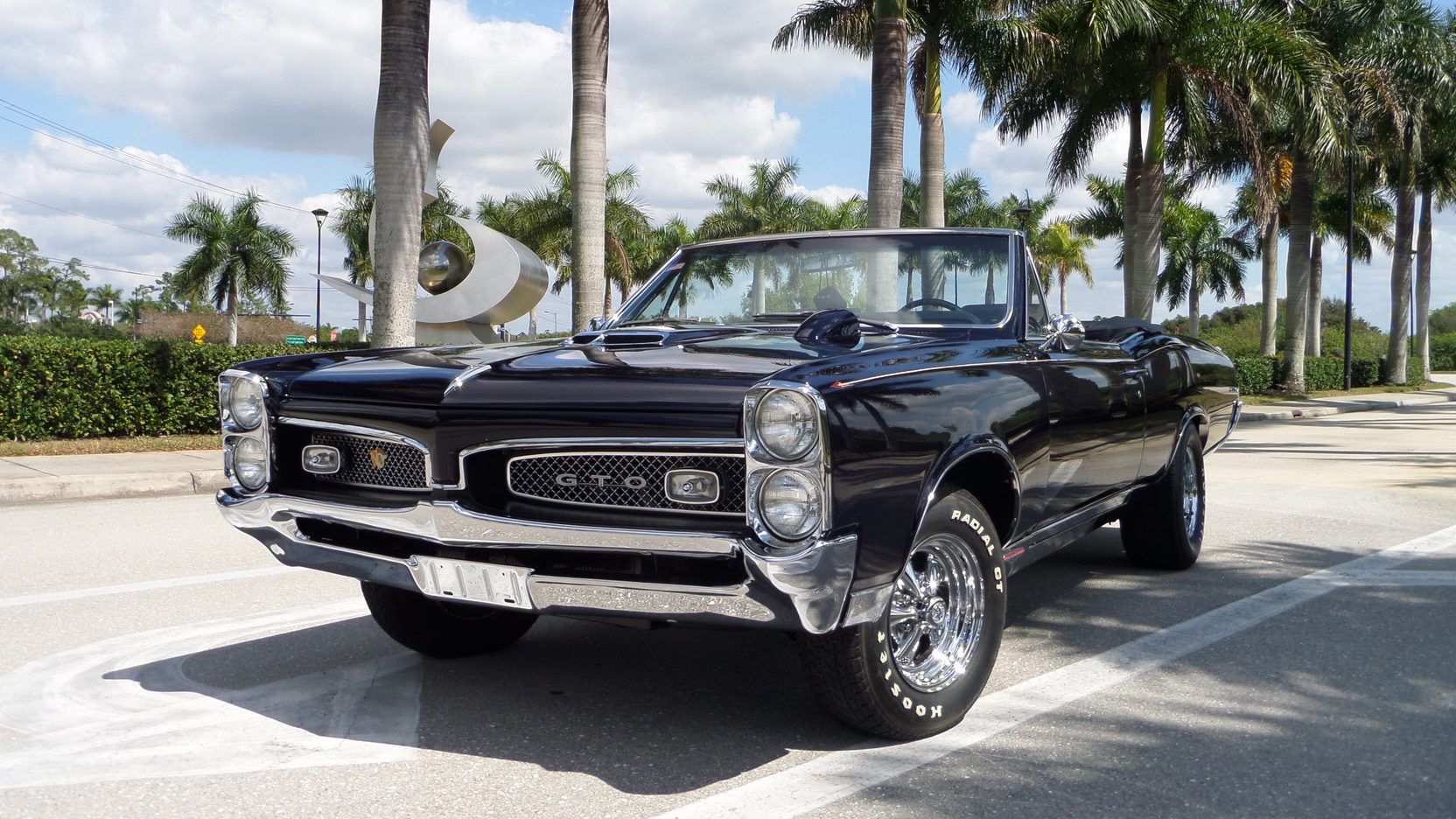 MacGyver / 1967 Pontiac GTO Convertible - 02